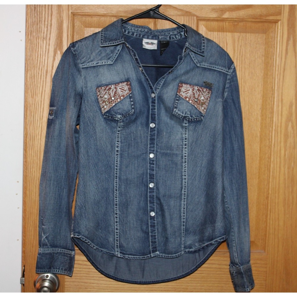 Woman's Harley-Davidson Snap up shirt Size Small